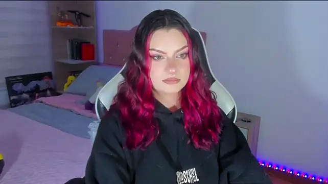 OphelianaRose33's Live XXX Chat