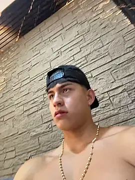Chat +18 de Lander_Cruz ao vivo