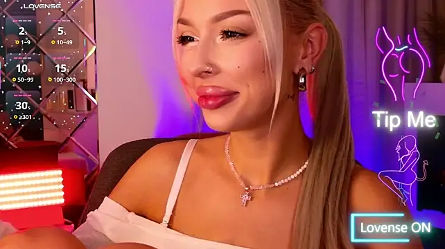 Alaska_Lanen Live XXX chat