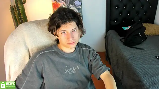צ'אט XXX בשידור חי של Marcoviolet