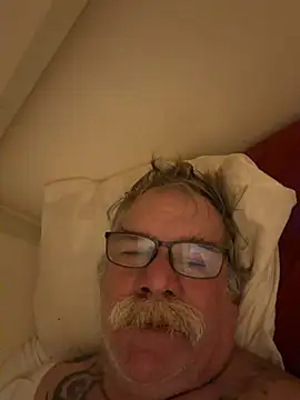 Živý XXX chat Caesar_Baxter