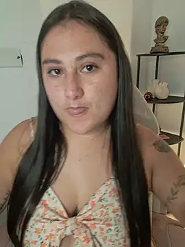 EmaTramel1's Live XXX Chat