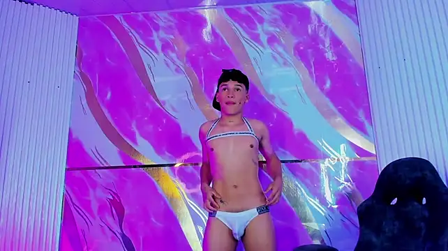 Živý XXX chat SEXY_GUYS_NO_LIMITS