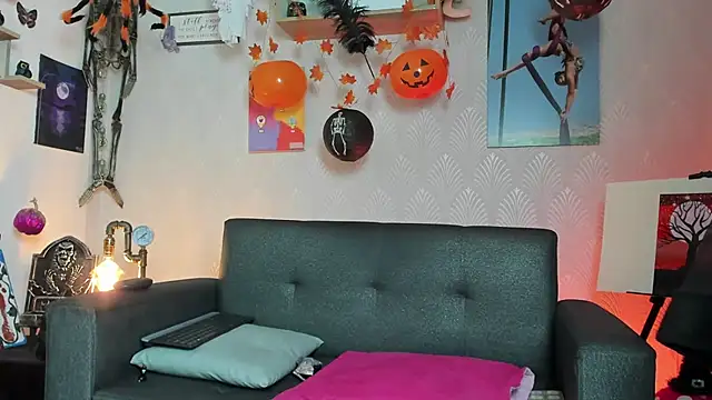Alaia_Love77's Live XXX Chat