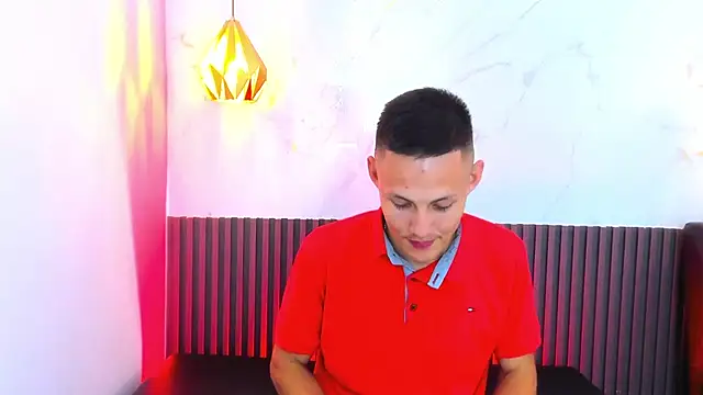 IzanArias Chat XXX live