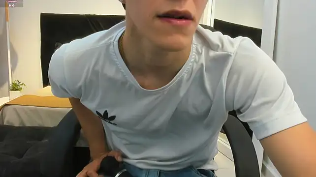 Austinbolt 라이브 XXX 채팅