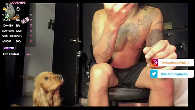 Chatroom XXX en direct de FuckHardlove