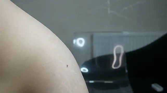 AvaDesire_ 现场XXX聊天