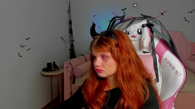 ChloeHalses' Live XXX Chat