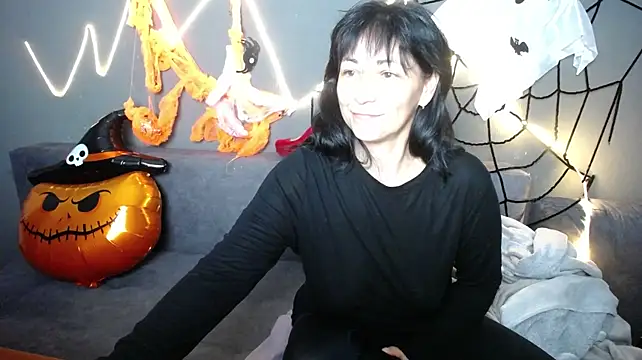 Chat +18 de LiluGrants ao vivo