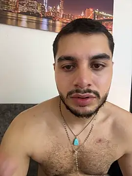 AmadeoWild Live XXX Chat
