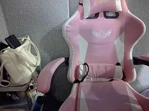 Ly-ny Live XXX-chat