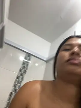 Romie_rous' Live XXX Chat