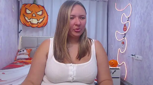 Chat XXX en directo de SallyVerda