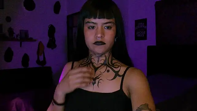 XXX chat uživo modela alex_one888