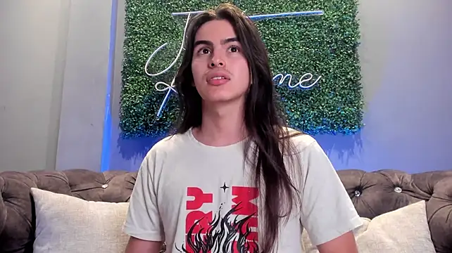 XXX chat uživo modela sky__link