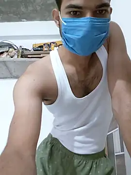 Noughty_student Adlı Modelin Canlı XXX Sohbeti