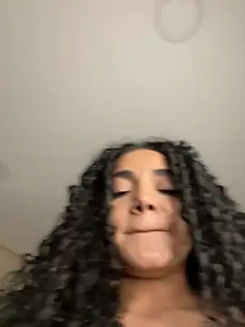 Chat XXX en directo de Curlyierr