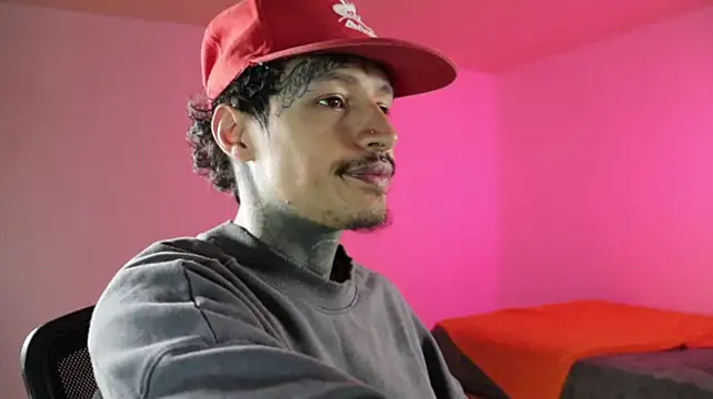 trieone – Naživo XXX chat