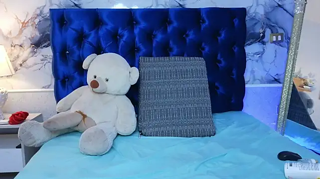ANGEL_ADDICTED's Live XXX Chat