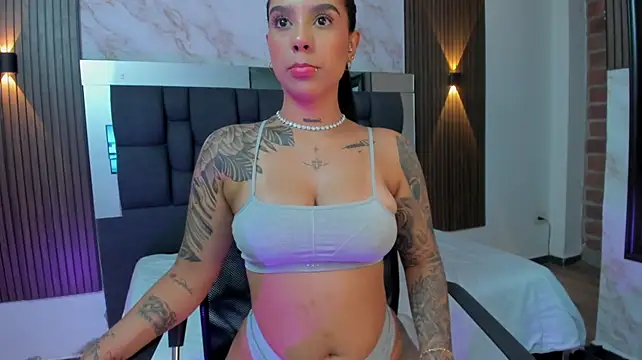 monsserate_carter's Live XXX Chat