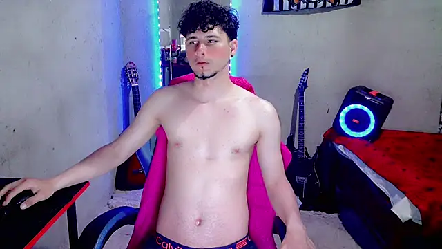 Онлайн чат XXX Atom_Hot