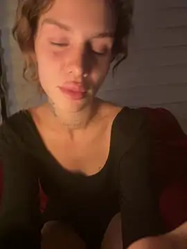Živý XXX chat EmiliaCatalina