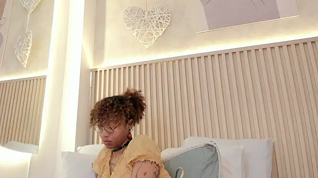 daiana_curly's Live XXX Chat