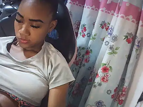 Emma_Arisha's Live XXX Chat