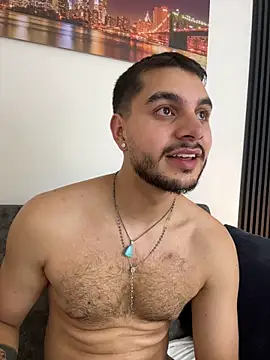 AmadeoWild Chat XXX in diretta
