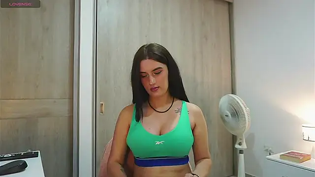 Phiamat_ Chat XXX in diretta