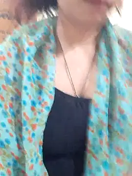 Hug_Mee's Live XXX Chat