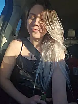 ScarletsWeb Adlı Modelin Canlı XXX Sohbeti