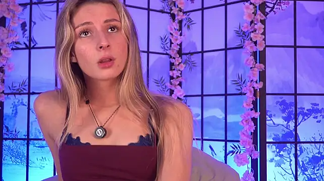 DriveThruAva's Live XXX Chat