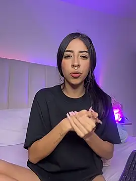 แชท XXX สดของ Mirandaa_Rogers