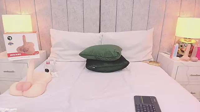 Lylith_606 – Naživo XXX chat