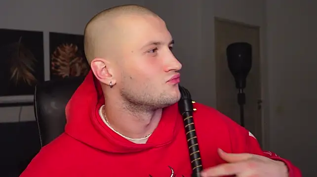 XXX chat uživo modela Igor_Wilde