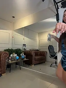 ava_blue Chat XXX in diretta
