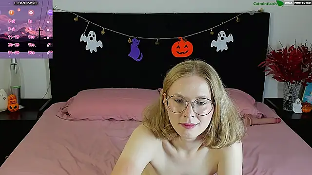 CatmintLush élő XXX-chatje