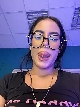 Živý XXX chat TopDollXXX