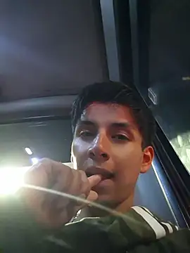 Chat XXX ao vivo de ZaneHoward