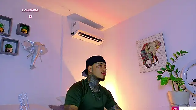 Chat +18 de JordanSmiith_ ao vivo