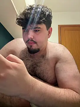 Yannick04 Live XXX Chat