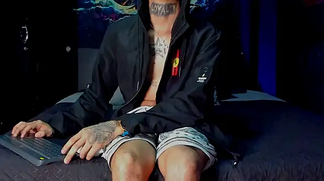 XXXRAYGAMESn Live XXX chat