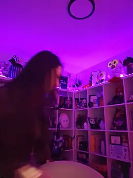 lilylamort 现场XXX聊天