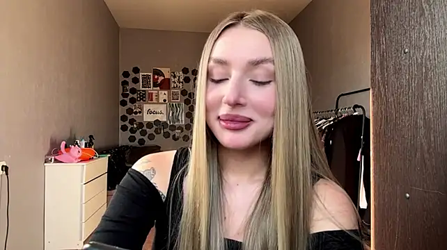 TericaEllermann's Live XXX Chat
