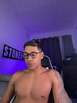 Chat +18 de Jackson_stone ao vivo