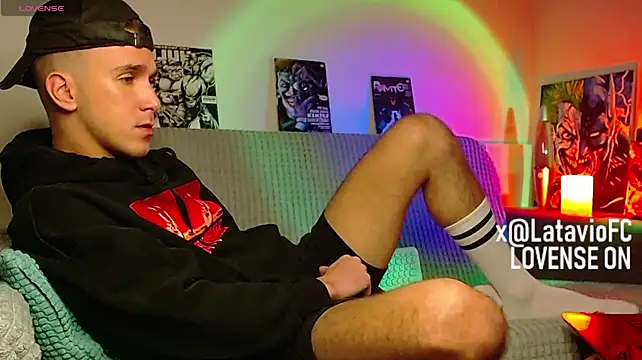 Midnighter_ Chat XXX in diretta