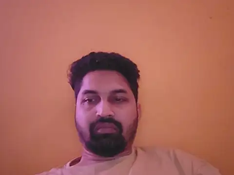 indiandoc7inch Show in webcam