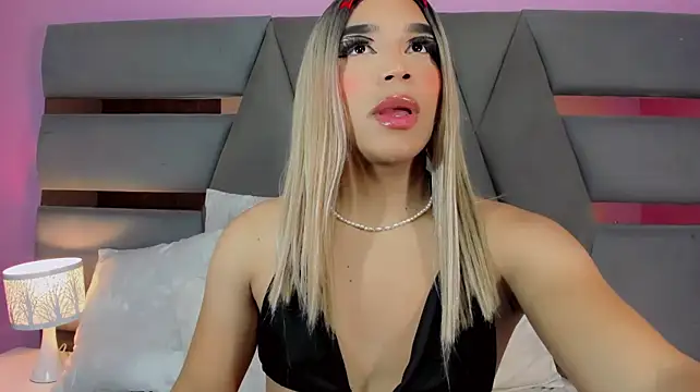 AlvaMoore – Naživo XXX chat